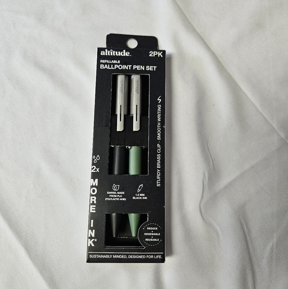 Black‎ and Green Ballpoint Pen Set